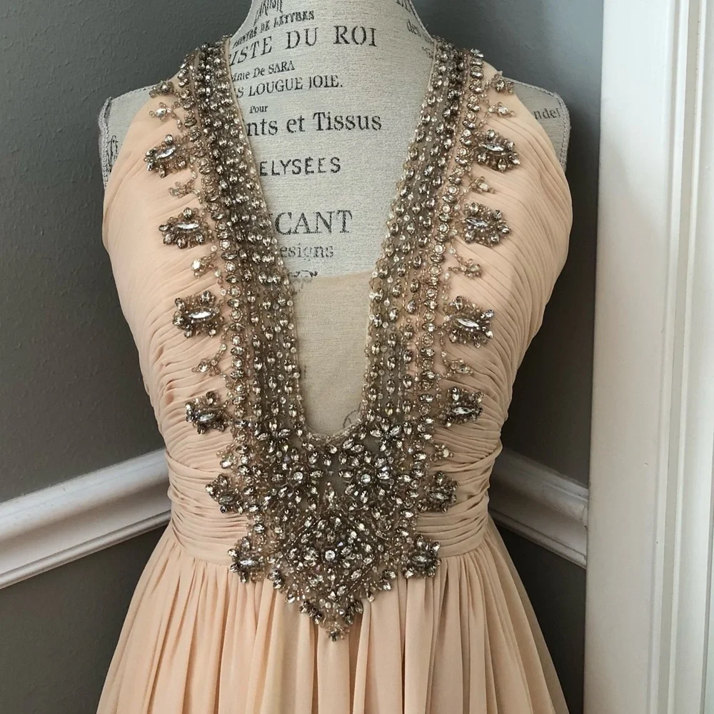 NEW COLORS SZ 12 NUDE JEWELED CHIFFON HALTER FORMAL EVENING GOWN